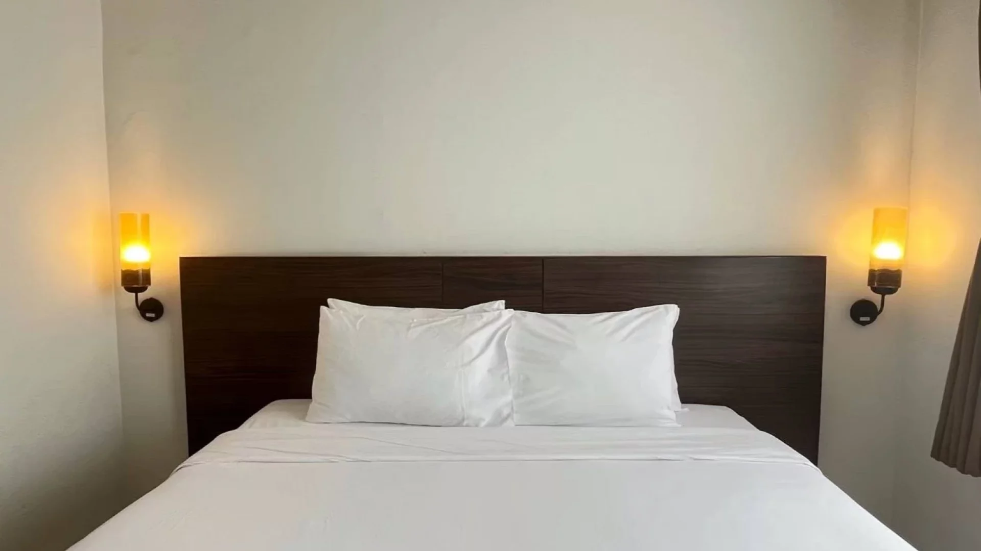 Pas Cher Hotel