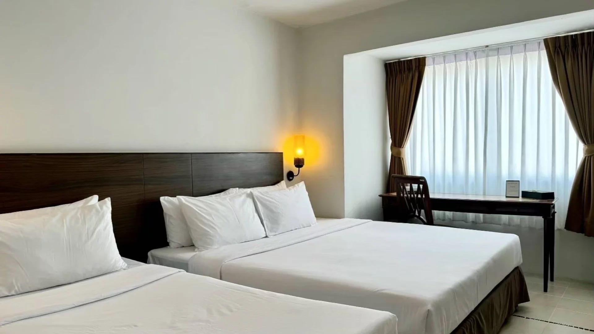 Pas Cher Hotel