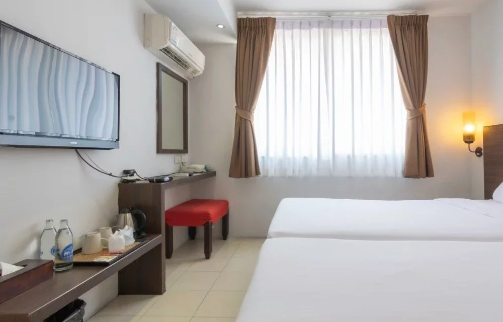 Pas Cher Hotel
