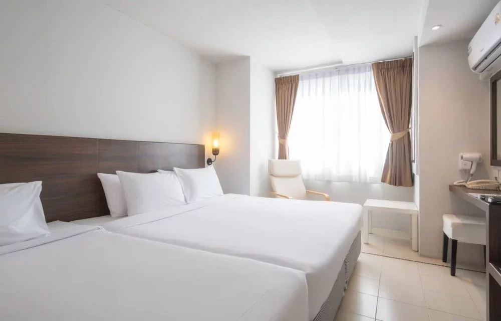 Pas Cher Hotel